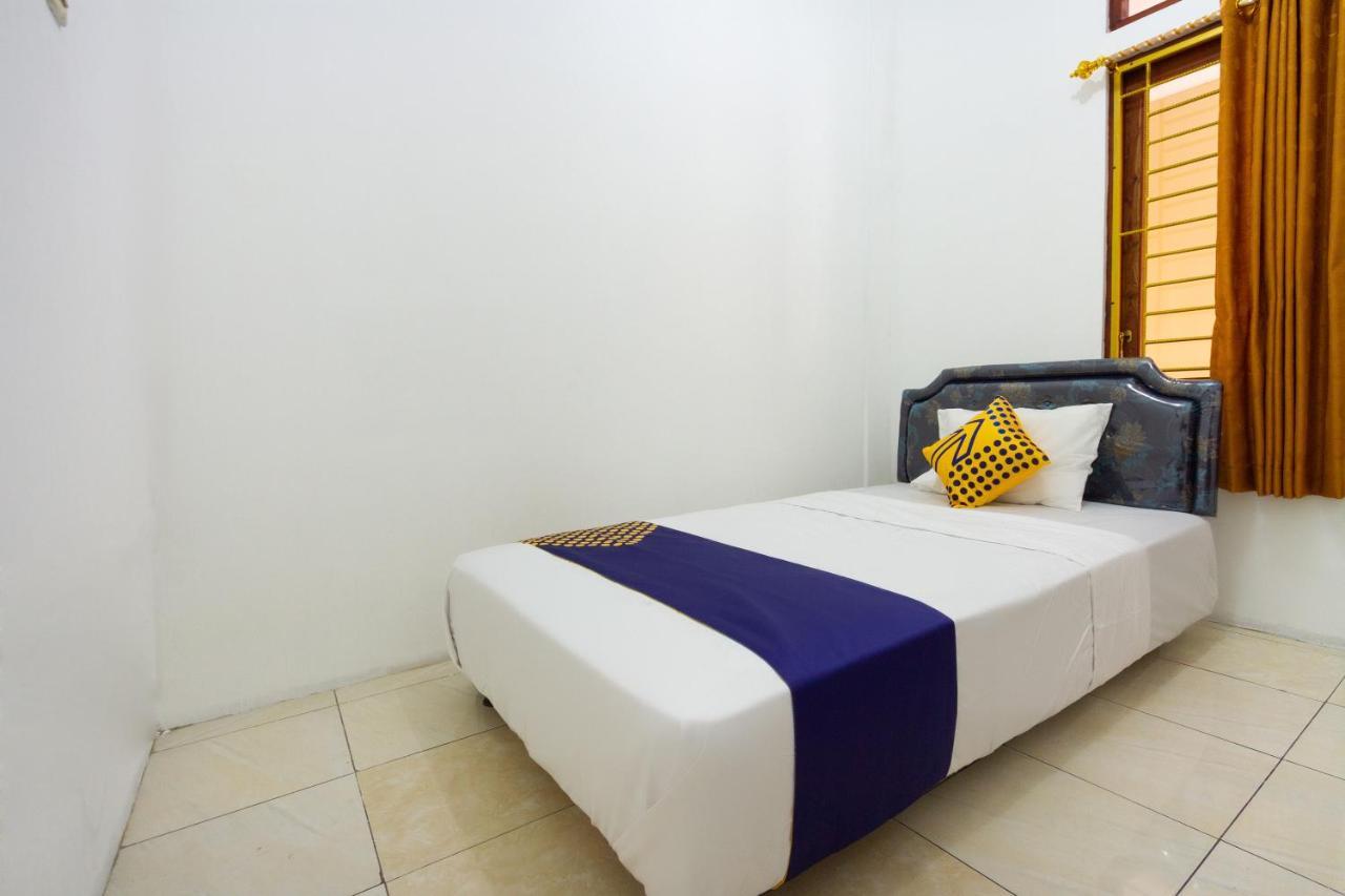 Spot On 2891 999 Guest House Sumedang Экстерьер фото