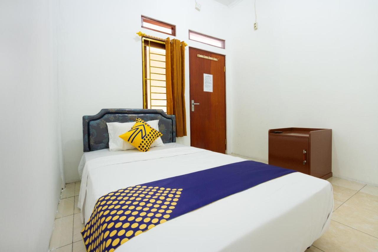 Spot On 2891 999 Guest House Sumedang Экстерьер фото