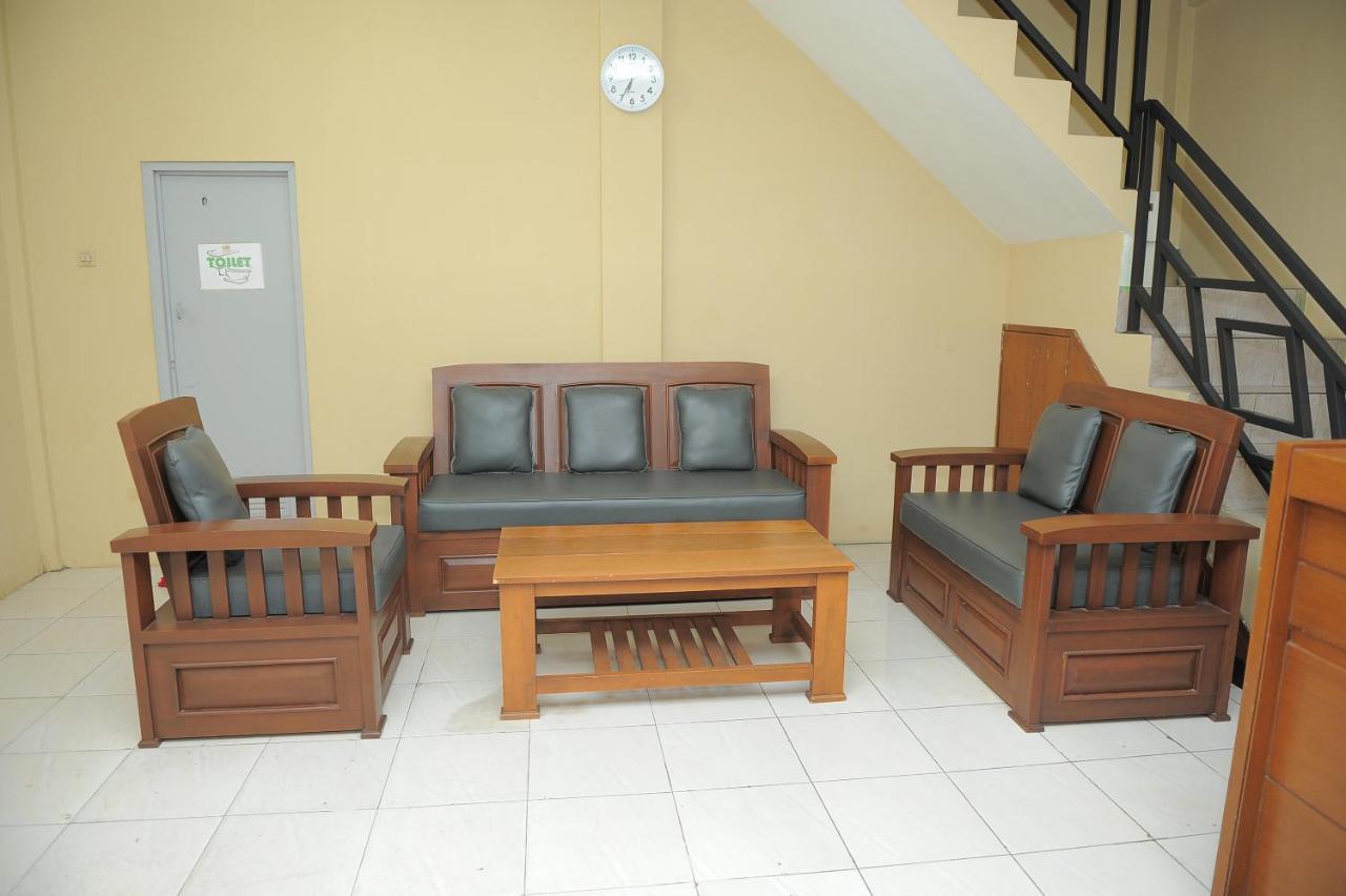 Spot On 2891 999 Guest House Sumedang Экстерьер фото